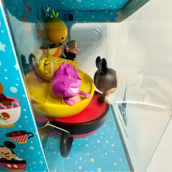 NWT. Disney WDW 50th Kingdom Of Cute Wonderground Teacups Figurine Disney Parks - Picture 7 of 11